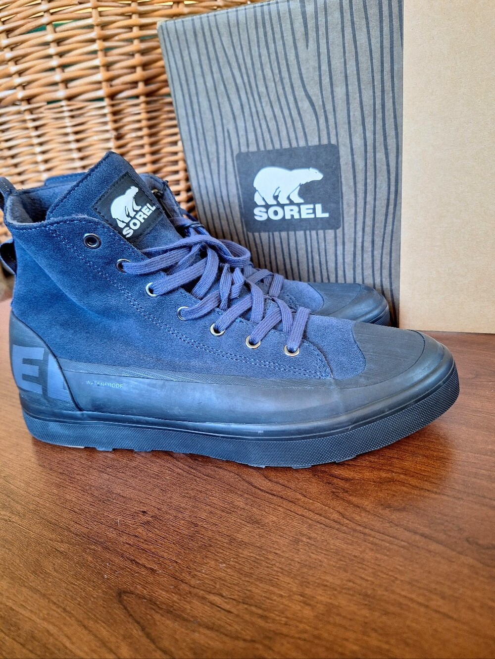 NWT w/Box SOREL Men's Cheyanne Metro II Suede HT Sneaker/boot Waterproof Sz 10